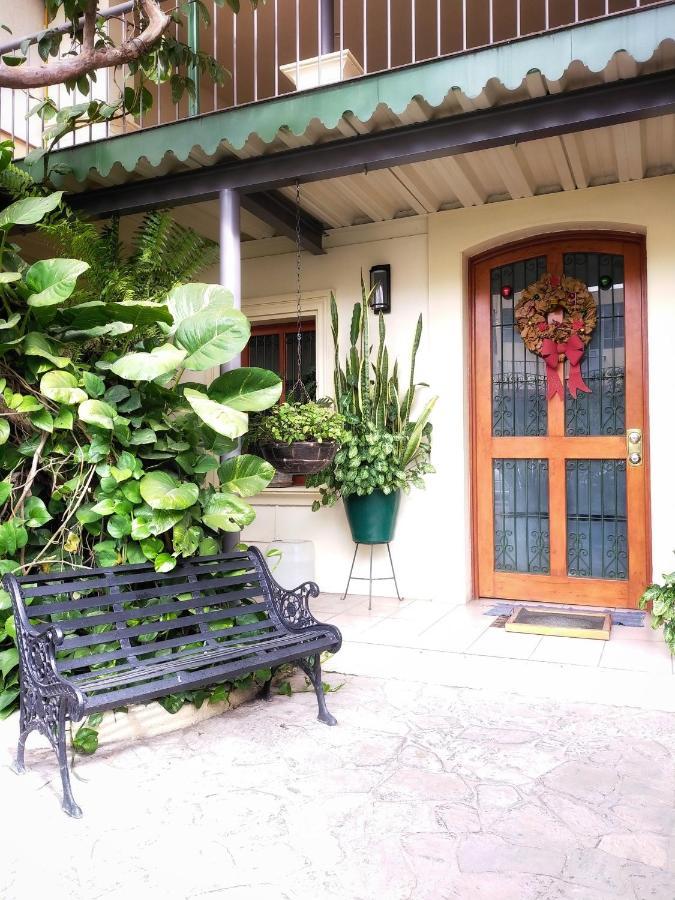 Guest house De Los Angeles 2*